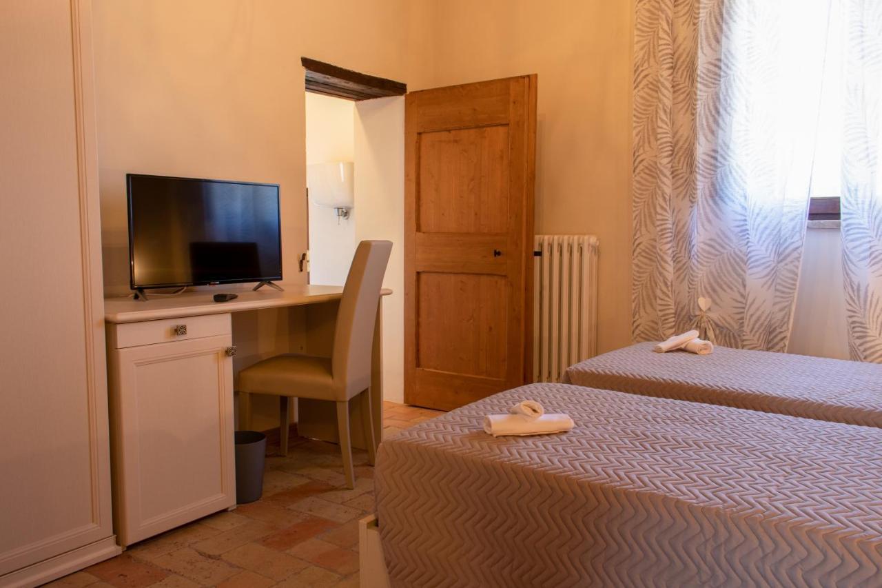 Hotel Casale San Sabino Spoleto Esterno foto